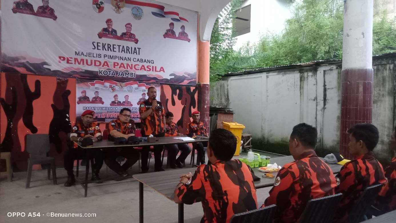 Erwin Ketua Pemuda Pancasila Mpc Kota Jambi Membuka Rpp Pac Kecamatan