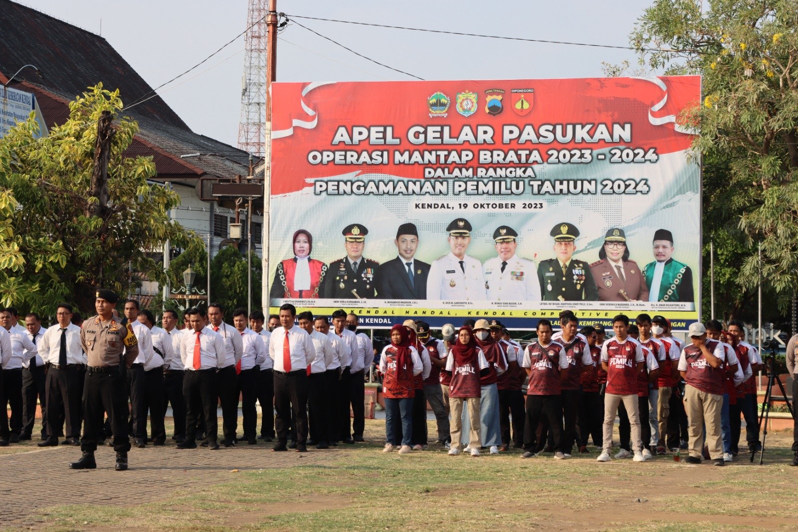 Jelang Pemilu 2024, Polres Kendal Gelar Apel Pasukan Operasi Mantap ...