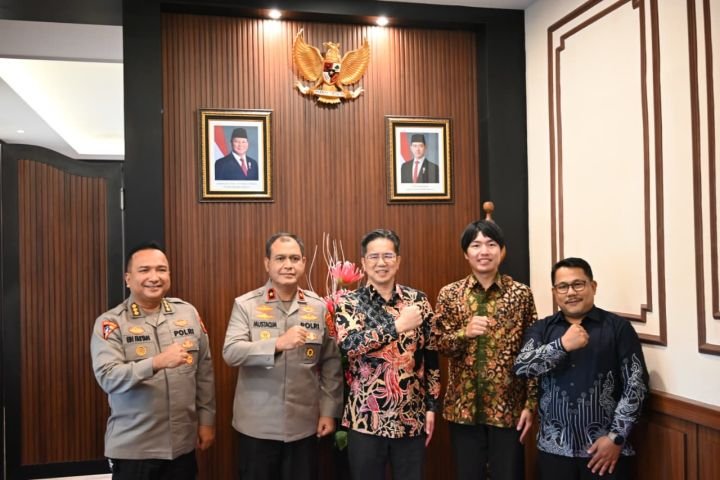 1001176433.jpg