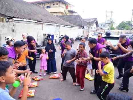 Pulihkan Trauma Pascakebakaran, Biro SDM Polda Jambi Berikan Support Psikologi kepada Keluarga Korban