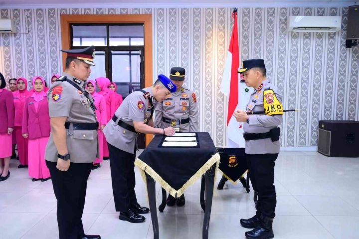 1002728781.jpg