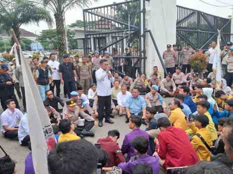 Kapolda Banten Turun Langsung Amankan Aksi BEM Se-Provinsi Banten di KP3B, Situasi Berlangsung Aman dan Kondusif