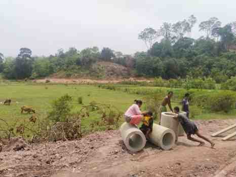 Pembukaan Jalan Baru Oleh Satgas TMMD ke – 127 di Pessel, Warga: Kami Sangat Bersyukur