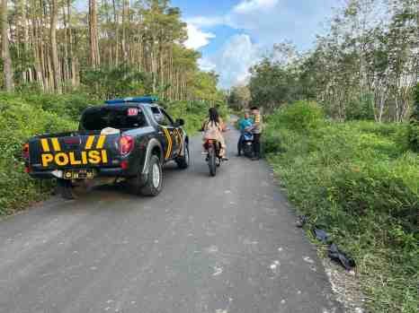 Kasptkt Polsek Cileles beserta Anggota Melaksanakan Patroli Menjelang Buka puasa jaga situasi kamtibmas