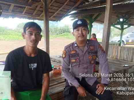 Bhabinkamtibmas Polsek Wanasalam Sambangi sekaligus Sampaikan Pesan Kamtibmas Kepada Masyarakat