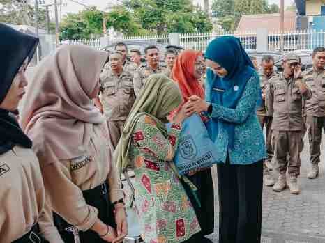 Bakti Sosial Ramadan, TP PKK Provinsi Lampung Salurkan Ratusan Paket Sembako