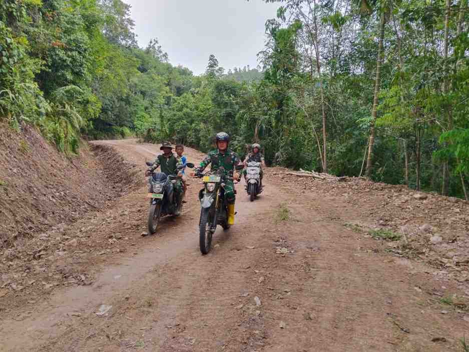 TMMD Ke – 127 Kodim 0311 Pessel: Pembukaan Jalan Baru di Kecamatan Bayang Rampung 100 Persen