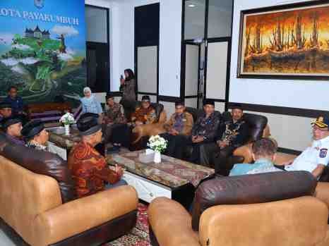 Pentingnya Peran Ninik Mamak Dalam Pembangunan Serta Menjaga Anak Kemenakannya Ditengah Masyarakat. 