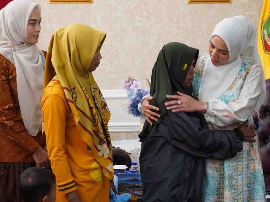 Pemprov Lampung Berikan Santunan dan Dukungan Moral bagi Keluarga Korban Kebakaran Terra Drone