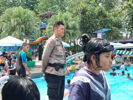 Waspada Curanmor di Tempat Wisata, Satgas Ketupat Maung 2026 Sambangi Kolam Renang Tirta Eleven