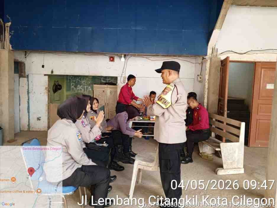 Personil Polsek Ciwandan Dan Gabungan Polres Cilegon Laksanankan Pengamanan Giat Ibadah Umat Nasrani