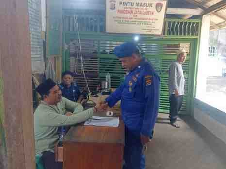 Polisi Amankan Wisata Pantai dan Ziarah Pulau Cangkir, Pengunjung Diimbau Waspada