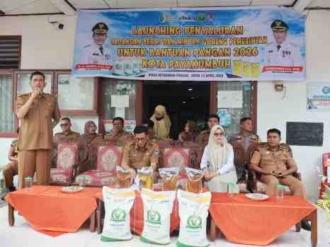 Pemko Payakumbuh Salurkan Bantuan Kepada 466 Kepala Keluarga Penerima di Kantor Lurah Tigo Koto Diate. 
