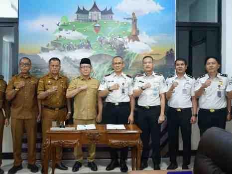 Kehadiran Kantor Keimigrasian di MPP Payakumbuh Sangat Membantu Masyarakat Dalam Pengurusan Dokumen Keimigrasian 