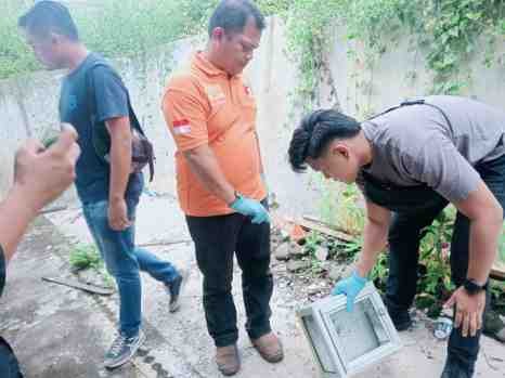 Polres Solok Selatan Lakukan Olah TKP Pengerusakan Kantor PWI oleh OTK.