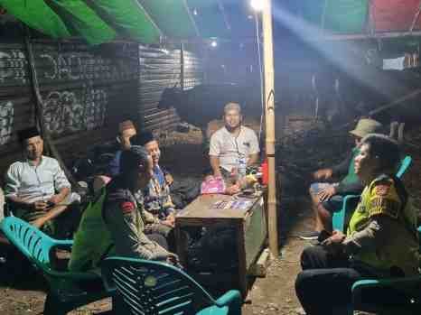 Bhabinkamtibmas Polsek Pasar Kemis Sambangi Pos Satkamling Desa Sukamantri, Perkuat Sinergitas Kamtibmas