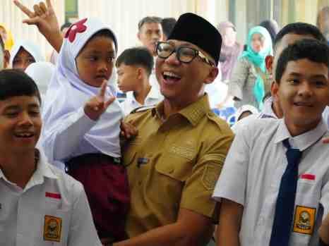 Hari Pertama Sekolah, Gubernur Lampung Bersama Kajati Turun Langsung Pastikan Makan Bergizi Gratis Berjalan Optimal