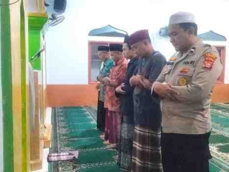 Sholat Subuh Keliling,Personel Polsek Rangkasbitung Polres Lebak Ajak Warga Perkuat Sinergi Jaga Kamtibmas