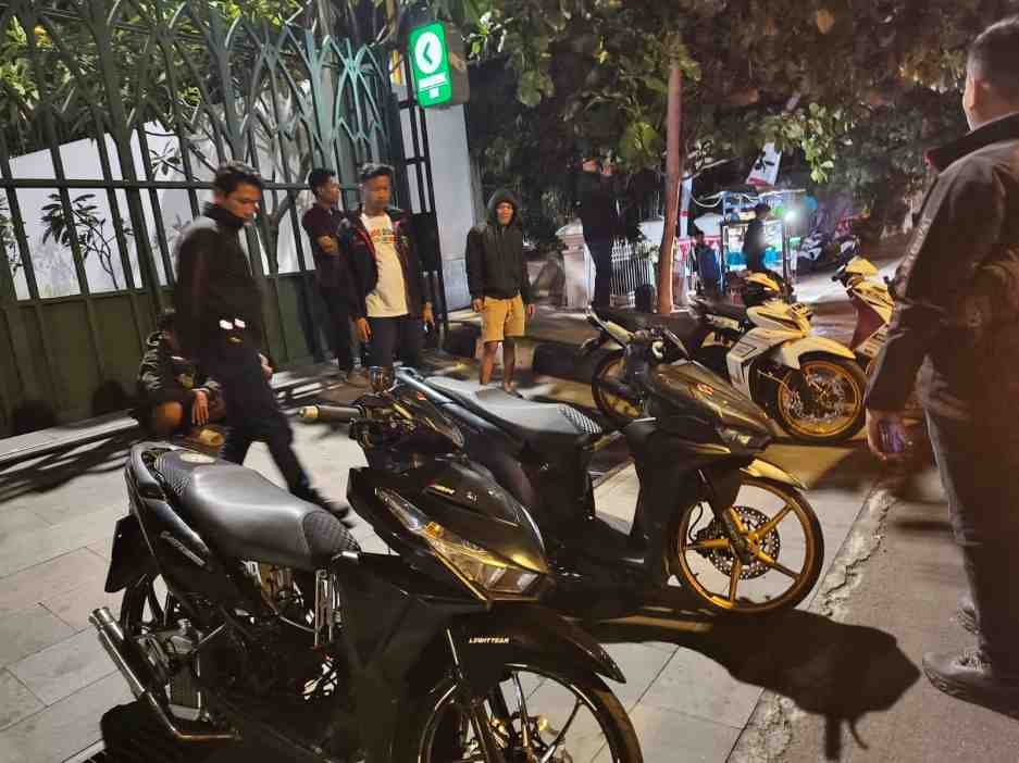 Patroli Hingga Subuh, URC Sat Reskrim Polresta Mataram Sasar Titik Rawan Kriminalitas
