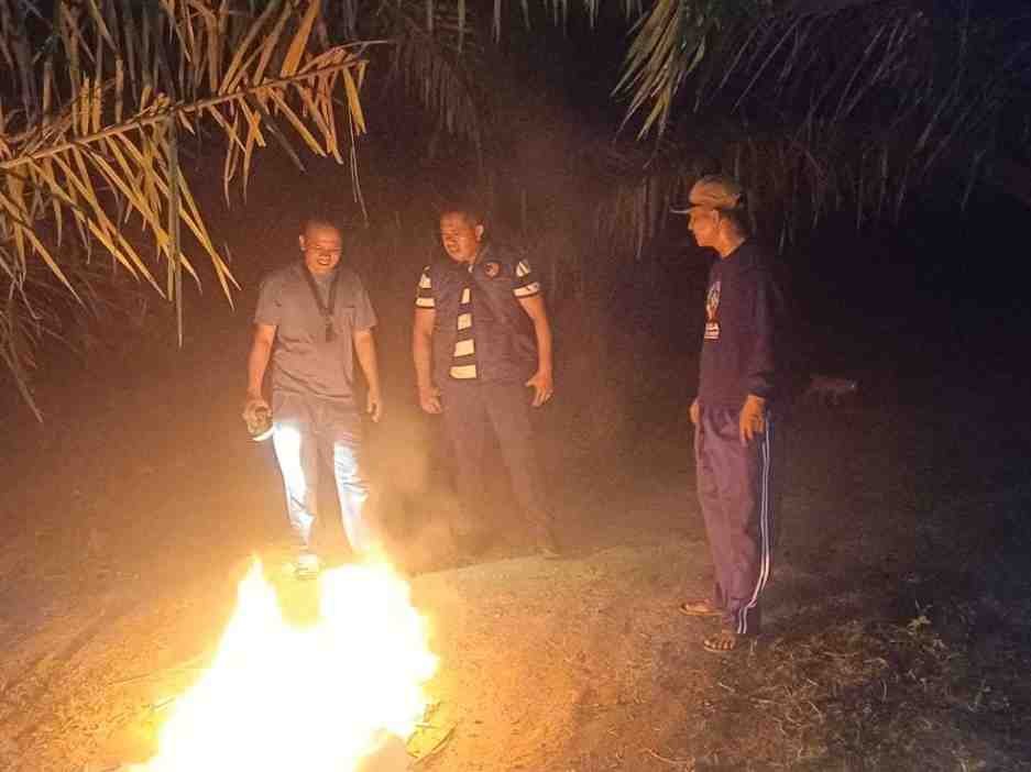 Gerebek Sarang Narkoba di Bilah Hilir, Polsek Labuhanbatu Bakar Pondok Kerap Dijadikan Tempat Transaksi