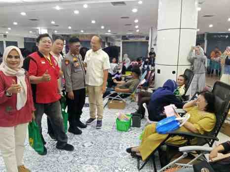 Gandeng Berbagai Organisasi, Bakti Sosial Kesehatan di Central Plaza Pekanbaru Diserbu Warga