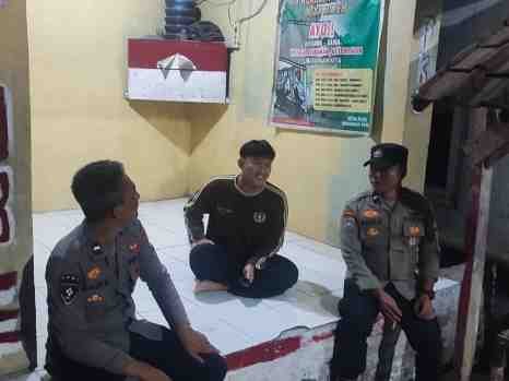 Kspkt Polsek Rangkasbitung Giat Patroli dan Sambangi Pos Ronda,Perkuat Sinergi Dengan Warga Desa Pasir Kupa