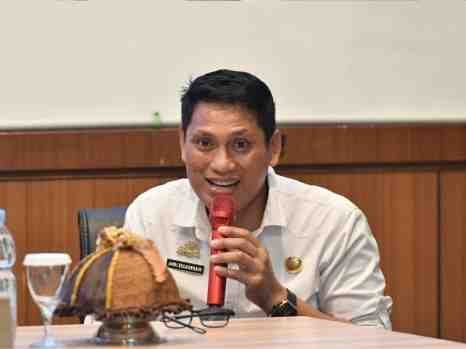 *Kadis Kominfo Lutra Ingatkan Sindir Orang di Medsos Tanpa Sebut Nama Tetap Bisa Dijerat UU ITE*