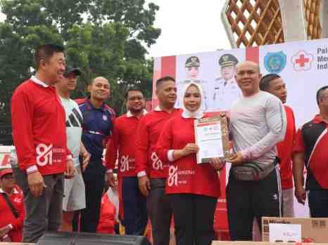 Rutin Donor Darah, Anggota DPRD Labuhanbatu Penry Nababan Terima Penghargaan Kemanusiaan di HUT Ke-81 PMI