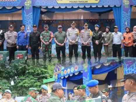 Pastikan Arus Mudik Lancar, Bupati Takalar Dampingi Kapolda Sulsel Tinjau Pos Ketupat 2026