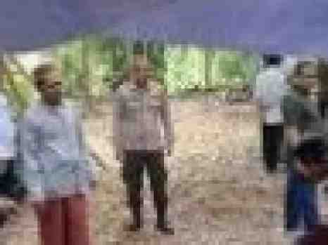 Kanit Binmas Polsek Rangkasbitung Polres Lebak Takziah Ke Desa Binaan di Kampung Cipari