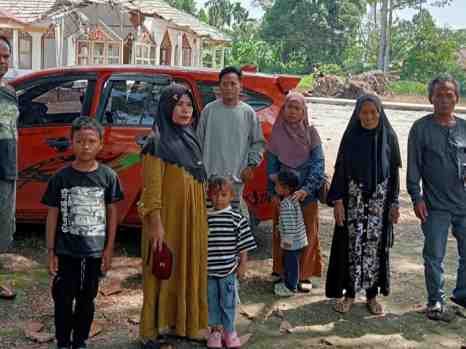 *Masyarakat Asal Kolaka Utara Sulawesi Tenggara Ziarah ke Kompleks Makam Datuk Pattimang*