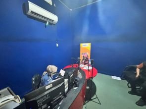 Pemerintah Kabupaten Way Kanan terus menunjukkan komitmennya dalam mendorong pertumbuhan ekonomi daerah yang inklusif melalui sinergi dengan sector swasta, pelaku Usaha Mikro, Kecil dan Menengah (UMKM)