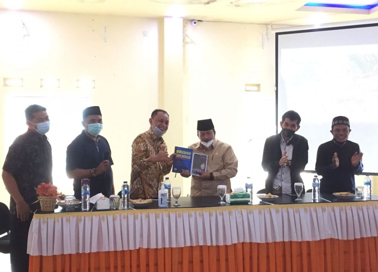 bupati_agam_komit_selesaikan_permasalahan_pasar_padang_lua.jpeg