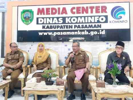 Dari Rumah Reyot Menjadi Asa Baru; Welly–Parulian Hadirkan Program Bedah Rumah untuk Warga Miskin Pasaman