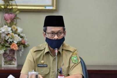 plh-sekda-provinsi-riau-masrul-kasmy.jpg