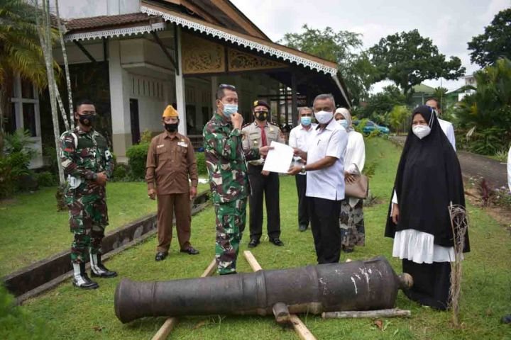 tentara.jpg